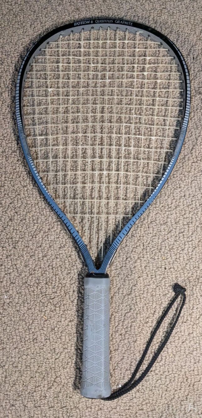 Ektelon Quantus Graphite Racquetball Racquet - Picture 2 of 3